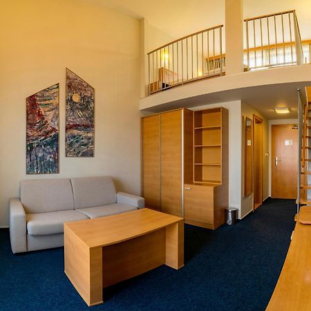 Hotel Aquacity Seasons Poprad Eksteriør bilde