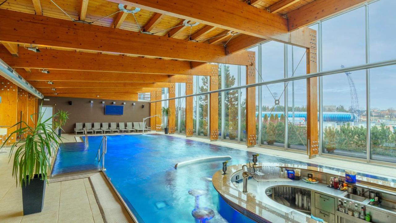 Hotel Aquacity Seasons Poprad Eksteriør bilde