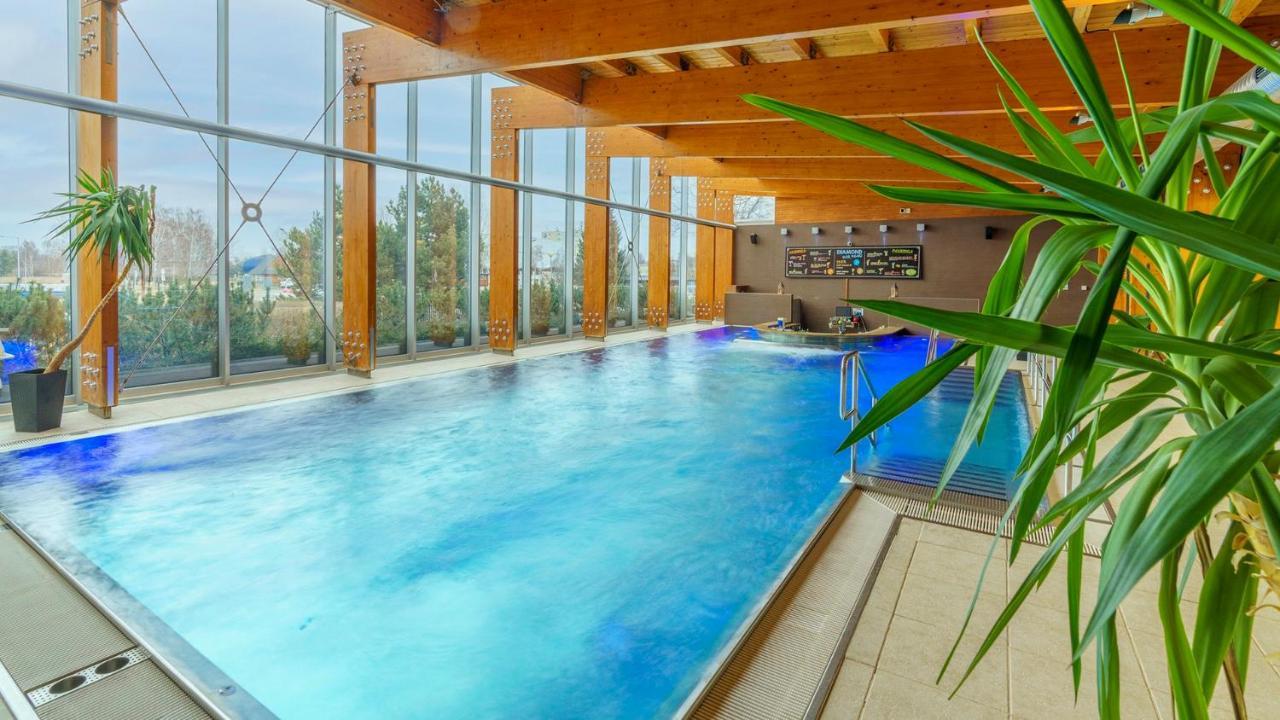 Hotel Aquacity Seasons Poprad Eksteriør bilde