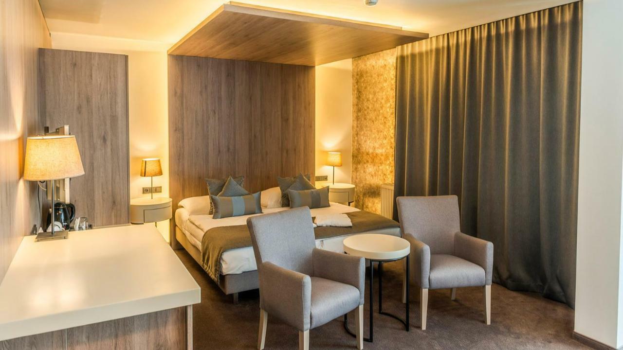 Hotel Aquacity Seasons Poprad Eksteriør bilde